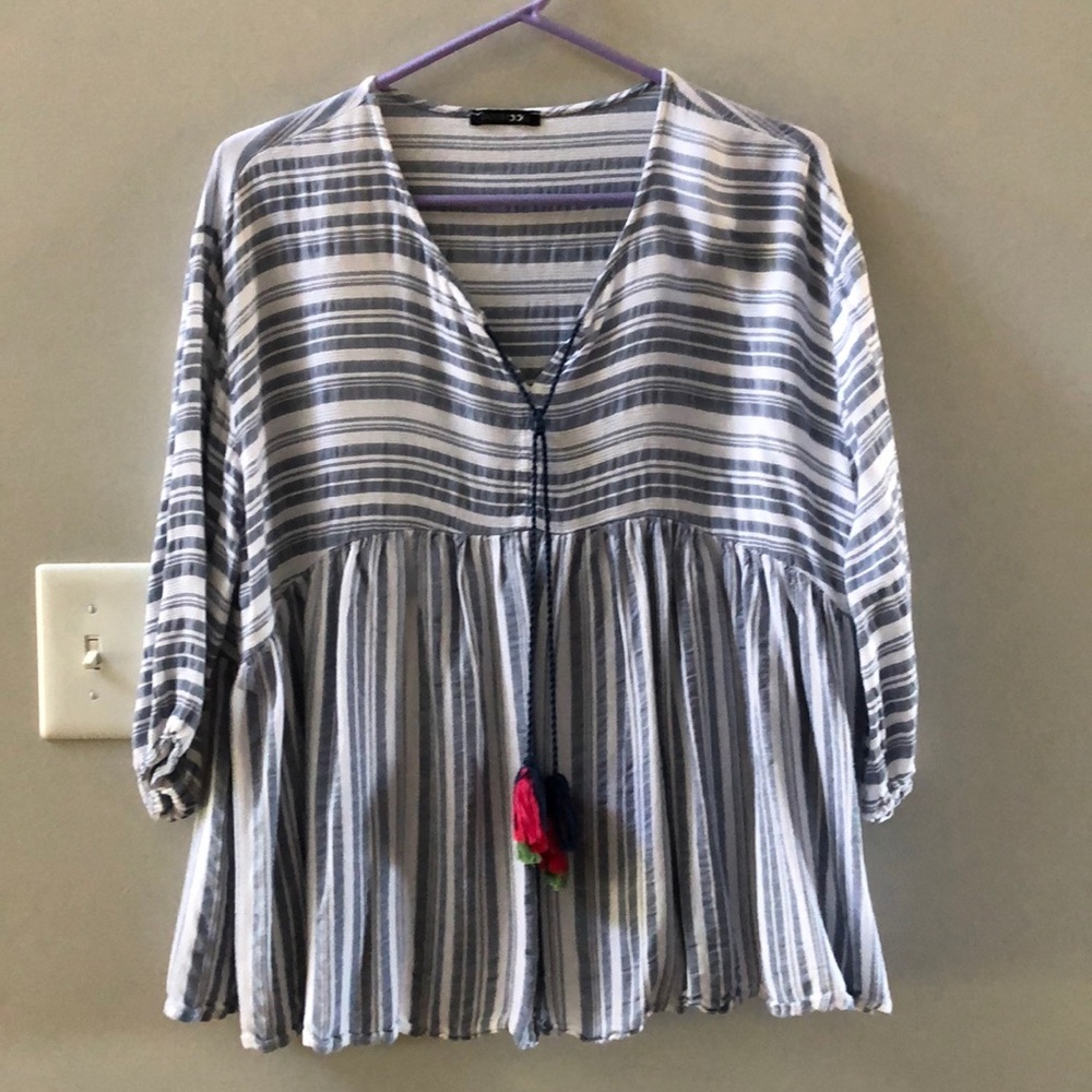 Boutique flowy top
